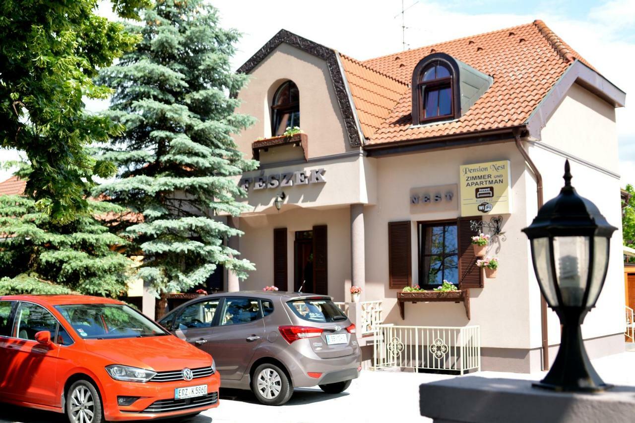 Feszek Fogado - Pension Nest Mosonmagyarovar Exterior photo